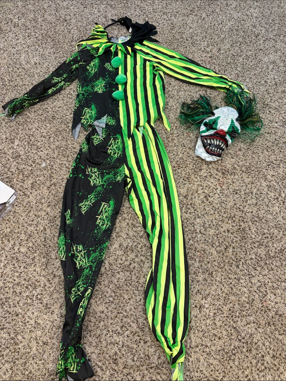 Child XL scary Clown Halloween Costume